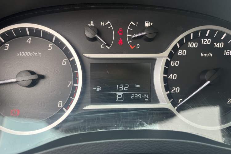 Used Nissan Lannia 2021 1.6L CVT Cool Edition Odometer Close Up