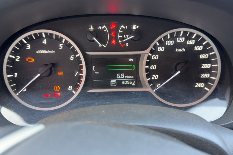 Used Nissan Lannia 2021 1.6L CVT Cool Edition Odometer Close Up