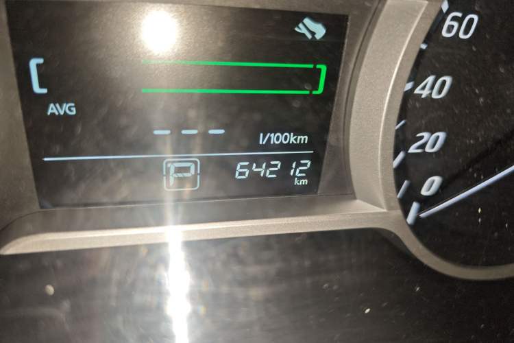 Used Nissan Lannia 2021 1.6L CVT Cool Edition Odometer Close Up