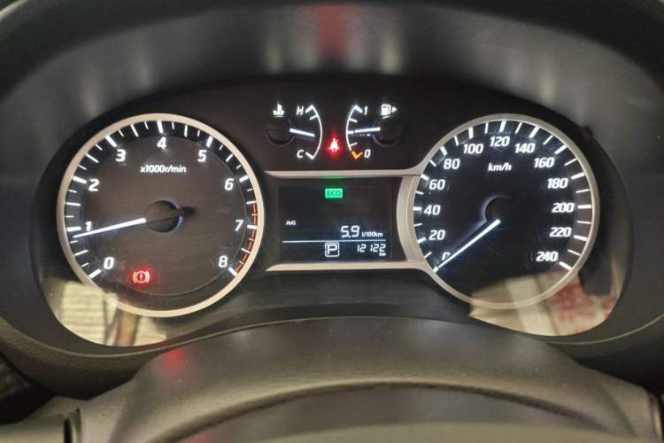 Used Nissan Lannia 2021 1.6L CVT Cool Edition Odometer Close Up