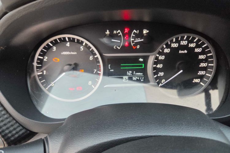 Used Nissan Lannia 2021 1.6L CVT Cool Edition Odometer Close Up