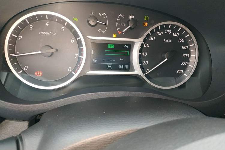 Used Nissan Lannia 2021 1.6L CVT Cool Edition Odometer Close Up