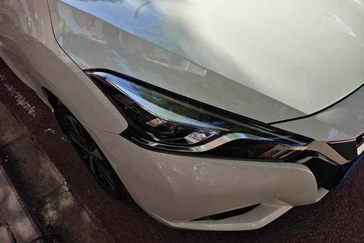 Used Nissan Lannia 2021 1.6L CVT Cool Edition Right Front Headlight
