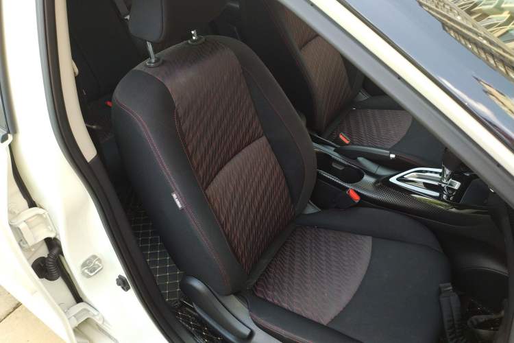 Used Nissan Lannia 2021 1.6L CVT Cool Edition Right Front Seat