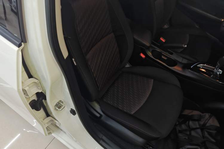 Used Nissan Lannia 2021 1.6L CVT Smart Connect Smart Cool Edition Right Front Seat