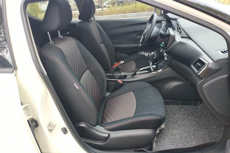 Used Nissan Lannia 2021 1.6L CVT Cool Edition Right Front Seat