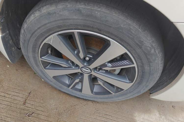 Used Nissan Lannia 2021 1.6L CVT Cool Edition Right Front Wheel Hub