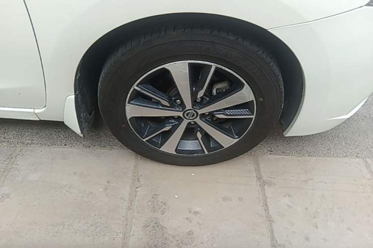 Used Nissan Lannia 2021 1.6L CVT Cool Edition Right Front Wheel Hub