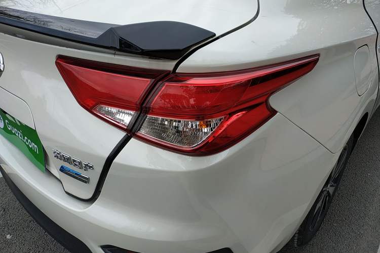 Used Nissan Lannia 2021 1.6L CVT Cool Edition Right Rear Taillight