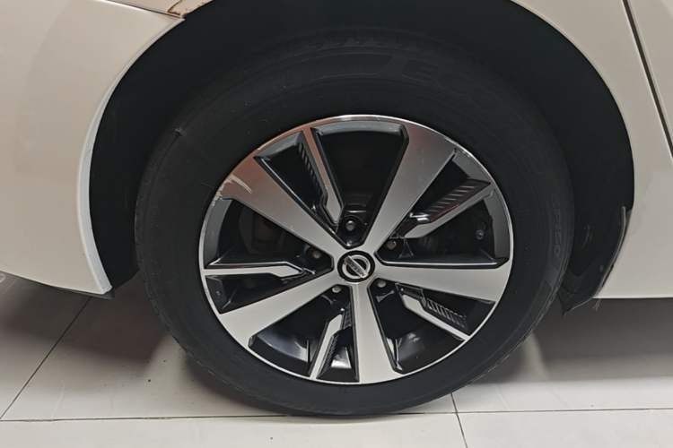 Used Nissan Lannia 2021 1.6L CVT Cool Edition Right Rear Wheel Hub
