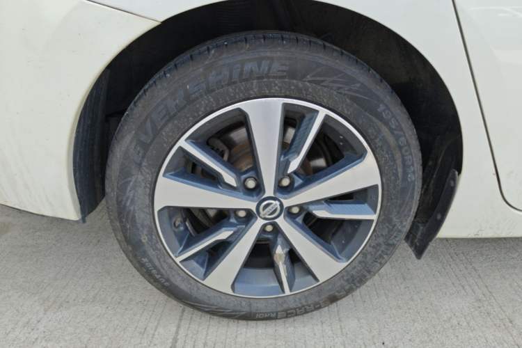 Used Nissan Lannia 2021 1.6L CVT Cool Edition Right Rear Wheel Hub