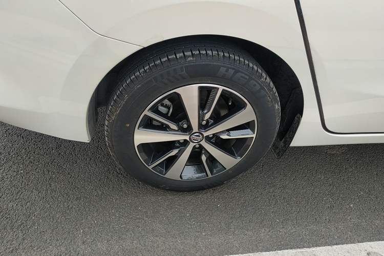 Used Nissan Lannia 2021 1.6L CVT Cool Edition Right Rear Wheel Hub