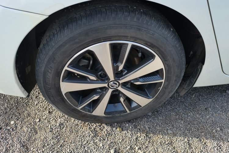 Used Nissan Lannia 2021 1.6L CVT Cool Edition Right Rear Wheel Hub