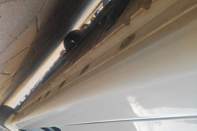 Used Nissan Lannia 2021 1.6L CVT Cool Edition Right Side Sill