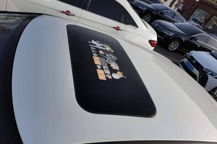 Used Nissan Lannia 2021 1.6L CVT Cool Edition Roof