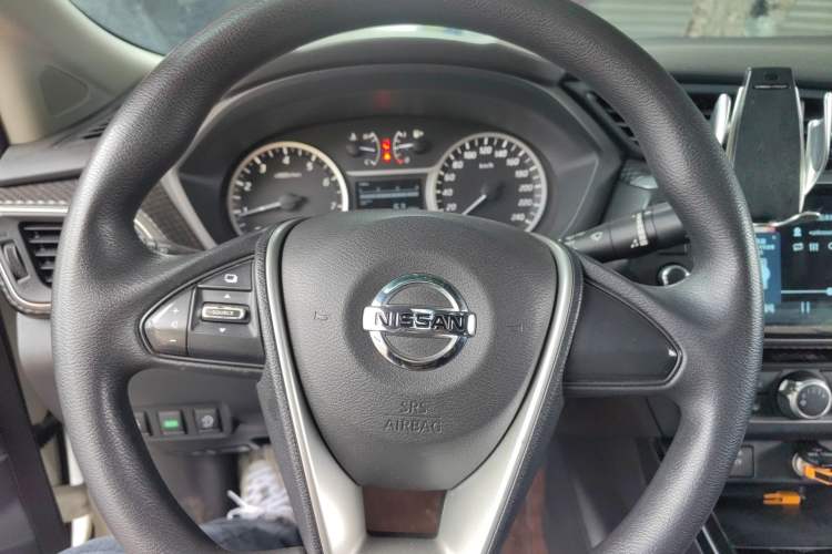 Used Nissan Lannia 2021 1.6L CVT Cool Edition Steering Wheel