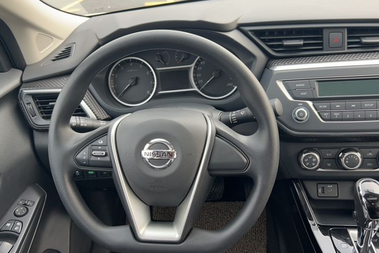 Used Nissan Lannia 2021 1.6L CVT Cool Edition Steering Wheel