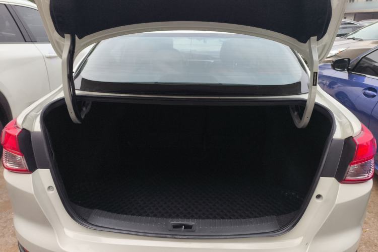 Used Nissan Lannia 2021 1.6L CVT Cool Edition Trunk