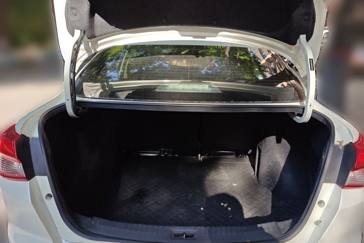 Used Nissan Lannia 2021 1.6L CVT Cool Edition Trunk