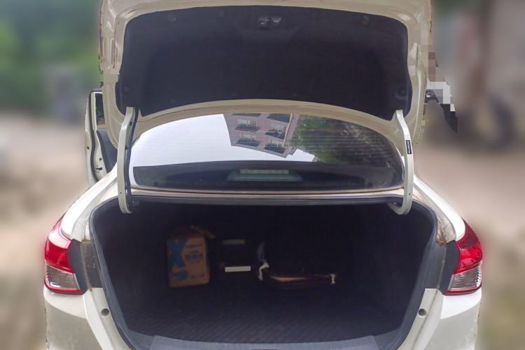 Used Nissan Lannia 2021 1.6L CVT Smart Connect Smart Cool Edition Trunk