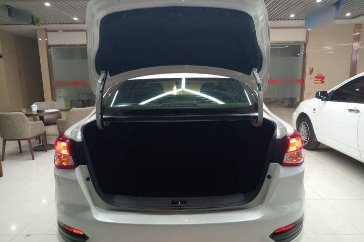 Used Nissan Lannia 2021 1.6L CVT Smart Connect Smart Cool Edition Trunk