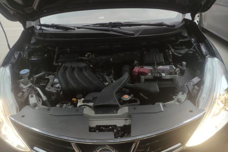 Used Nissan Livina 2013 Jinrui 1.6XL CVT Comfort Edition Engine Bay