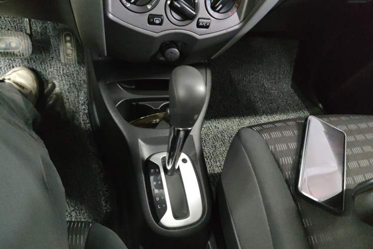Used Nissan Livina 2013 Jinrui 1.6XL CVT Comfort Edition Gear Lever