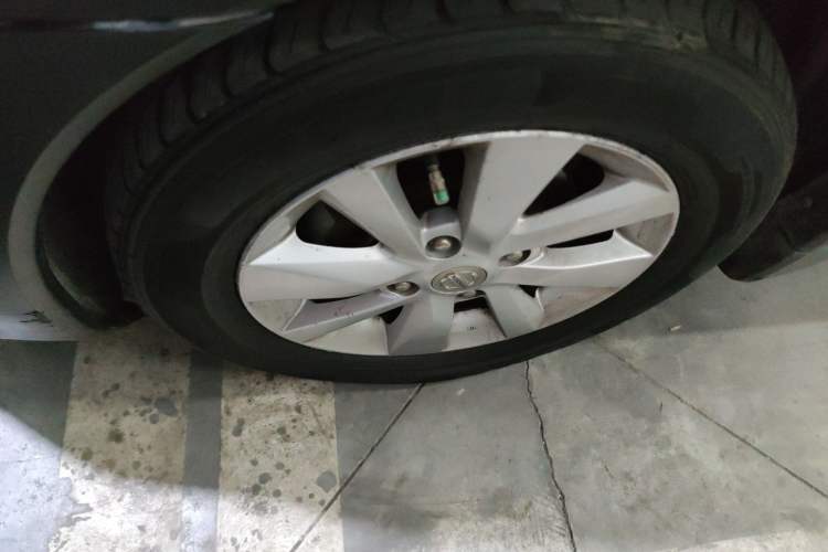 Used Nissan Livina 2013 Jinrui 1.6XL CVT Comfort Edition Left Front Wheel Hub