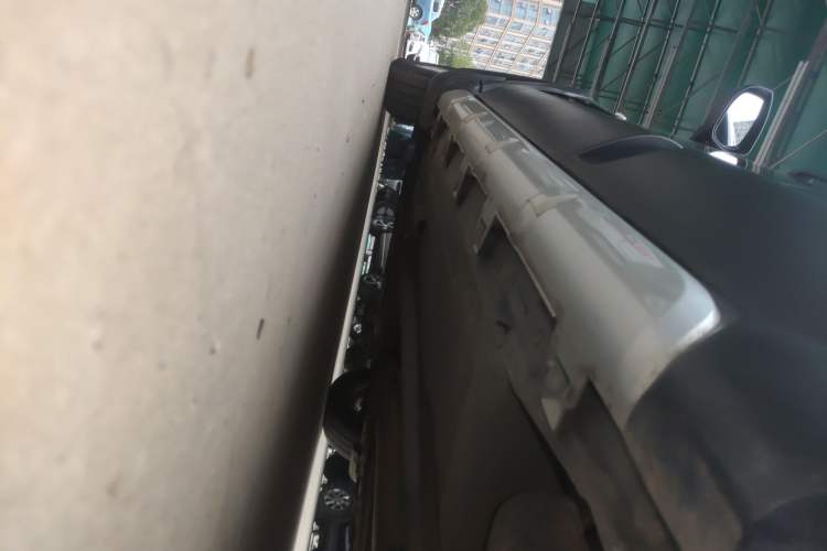 Used Nissan Livina 2013 Jinrui 1.6XL CVT Comfort Edition Left Side Sill