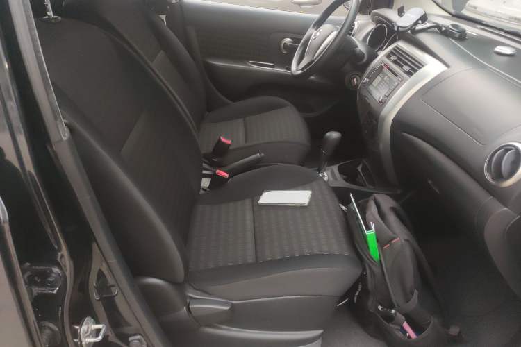 Used Nissan Livina 2013 Jinrui 1.6XL CVT Comfort Edition Right Front Seat