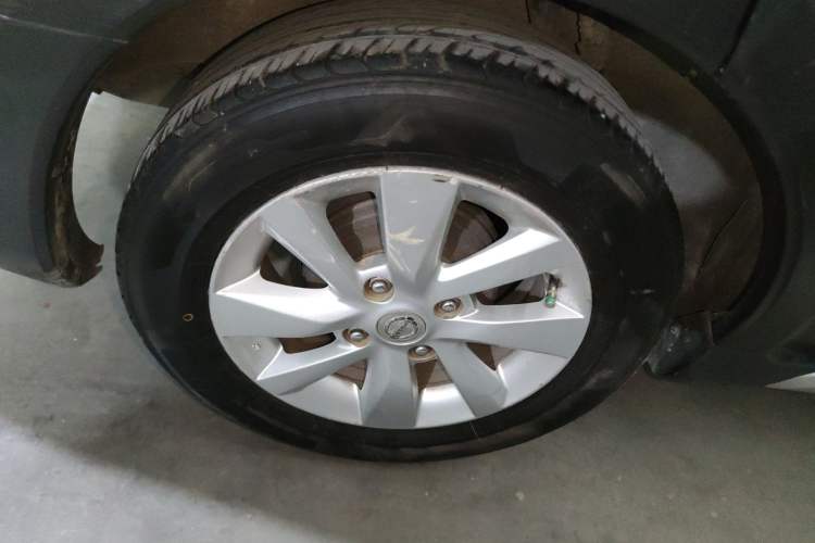 Used Nissan Livina 2013 Jinrui 1.6XL CVT Comfort Edition Right Rear Wheel Hub