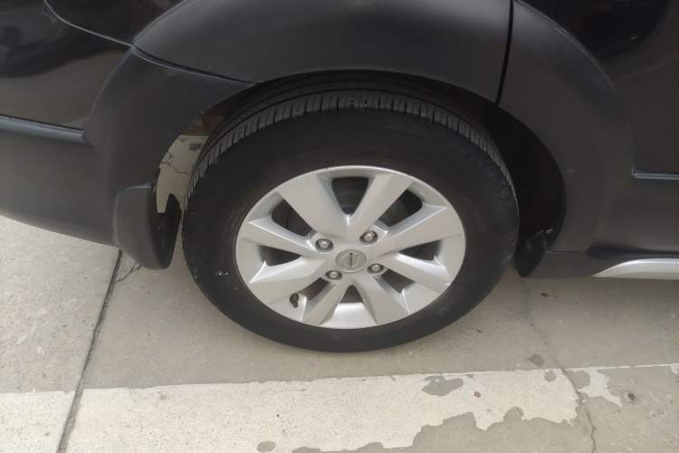 Used Nissan Livina 2013 Jinrui 1.6XL CVT Comfort Edition Right Rear Wheel Hub