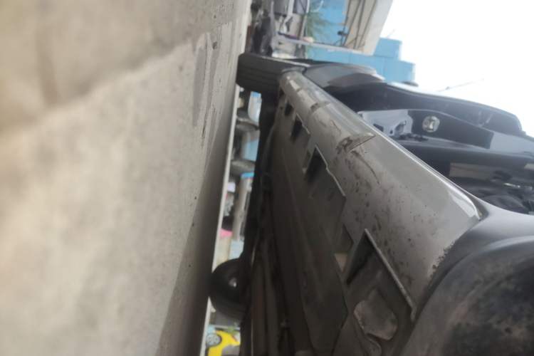 Used Nissan Livina 2013 Jinrui 1.6XL CVT Comfort Edition Right Side Sill