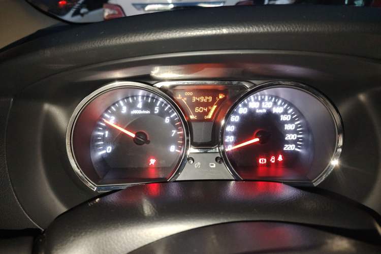 Used Nissan Livina 2013 1.6XE Manual Comfort Edition Instrument Cluster