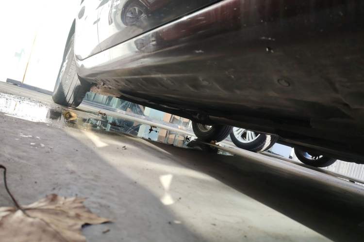 Used Nissan Livina 2013 1.6XE Manual Comfort Edition Right Side Sill