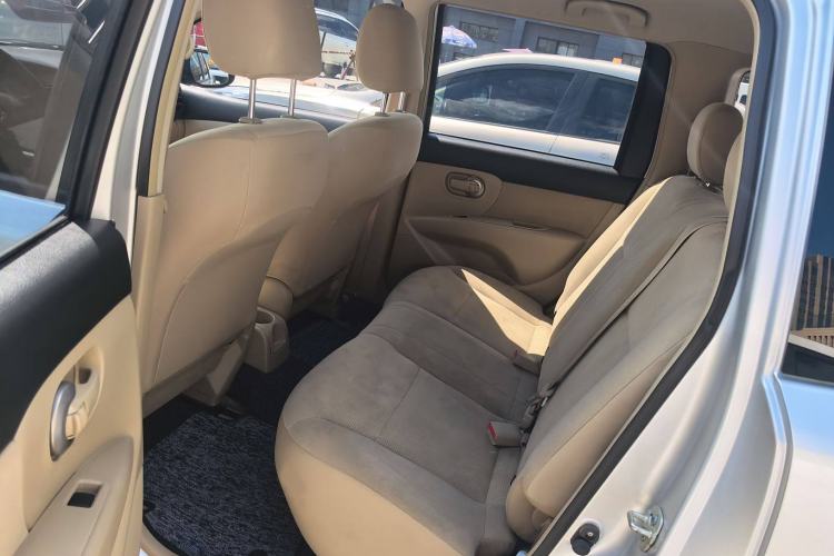 Used Nissan Livina 2015 1.6XE CVT Comfort Edition Interior 1