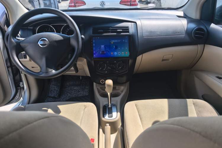 Used Nissan Livina 2015 1.6XE CVT Comfort Edition Interior 3