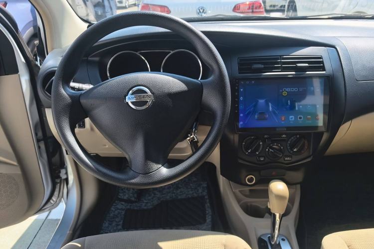 Used Nissan Livina 2015 1.6XE CVT Comfort Edition Interior 5