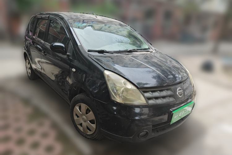 Used Nissan Livina 2007 1.6L Manual All-Around Version Front Right 45 Deg