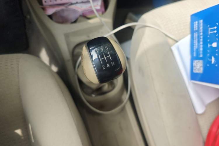 Used Nissan Livina 2007 1.6L Manual Supercharged Model Gear Lever
