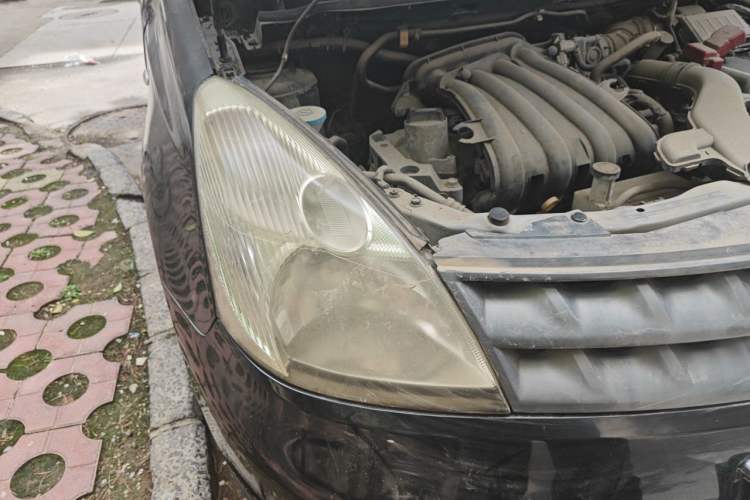 Used Nissan Livina 2007 1.6L Manual All-Around Version Right Front Headlight