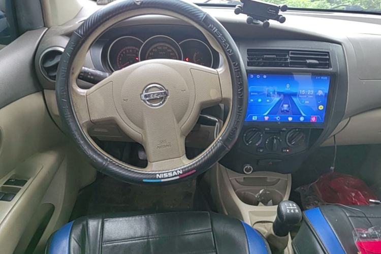 Used Nissan Livina 2007 1.6L Manual Supercharged Model Steering Wheel