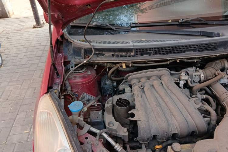 Used Nissan Livina 2007 1.6L Manual Multi-Function Type Engine Bay Right