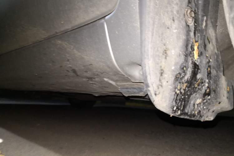Used Nissan Livina 2007 1.6L Automatic Supercharged Edition Chassis Front Right