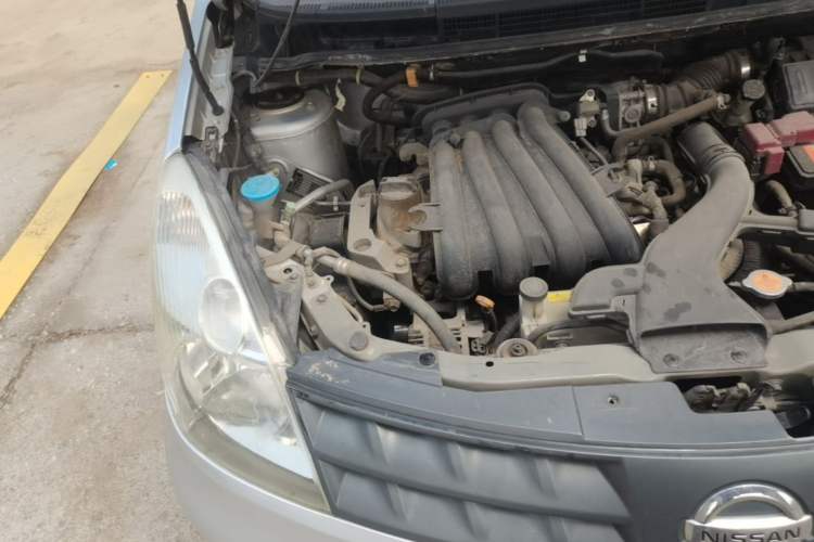 Used Nissan Livina 2007 Revised Version 1.6L Automatic Multi-Functional Type Engine Bay Right