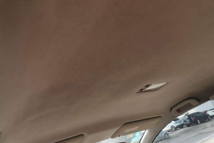 Used Nissan Livina 2007 Revised Version 1.6L Automatic Multi-Functional Type Headliner