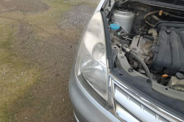 Used Nissan Livina 2007 Revised Version 1.6L Automatic Multi-Functional Type Right Front Headlight