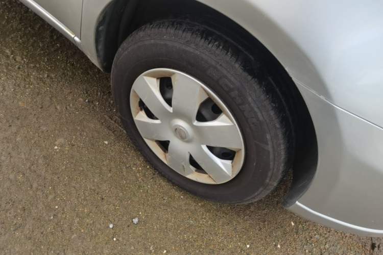 Used Nissan Livina 2007 Revised Version 1.6L Automatic Multi-Functional Type Right Front Wheel Hub