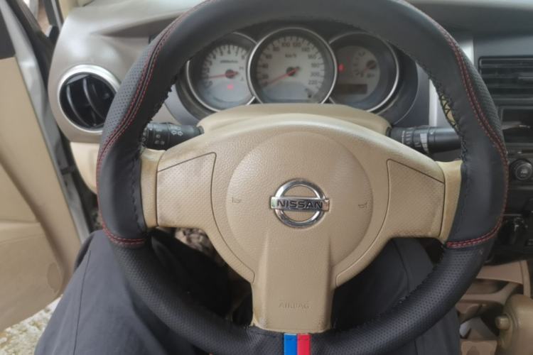 Used Nissan Livina 2007 Revised Version 1.6L Automatic Multi-Functional Type Steering Wheel