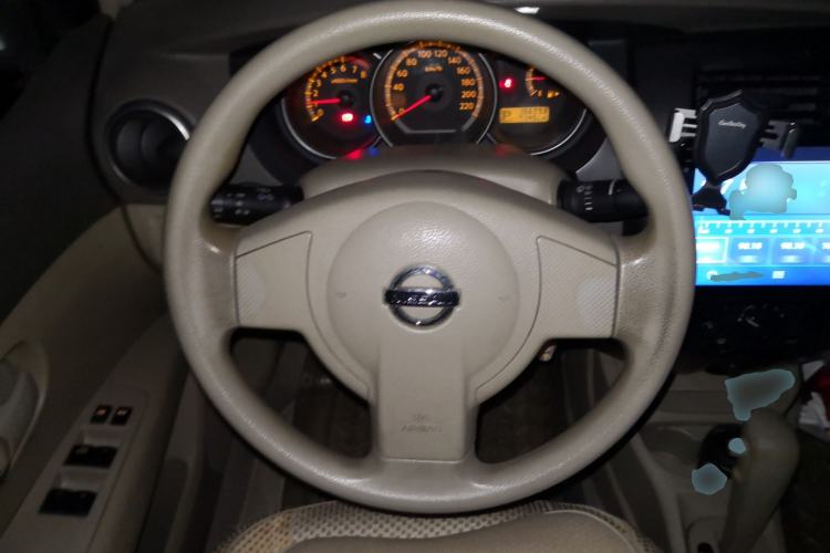 Used Nissan Livina 2007 1.6L Automatic Supercharged Edition Steering Wheel